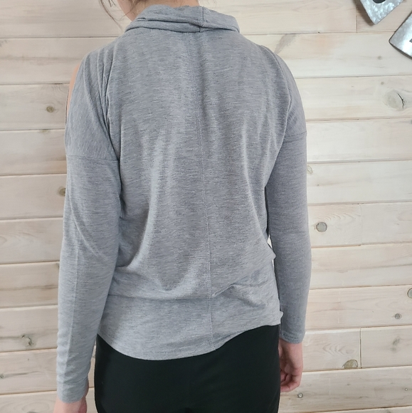Harmony Balance Grey Longsleeve Athletica Top - Picture 3 of 7